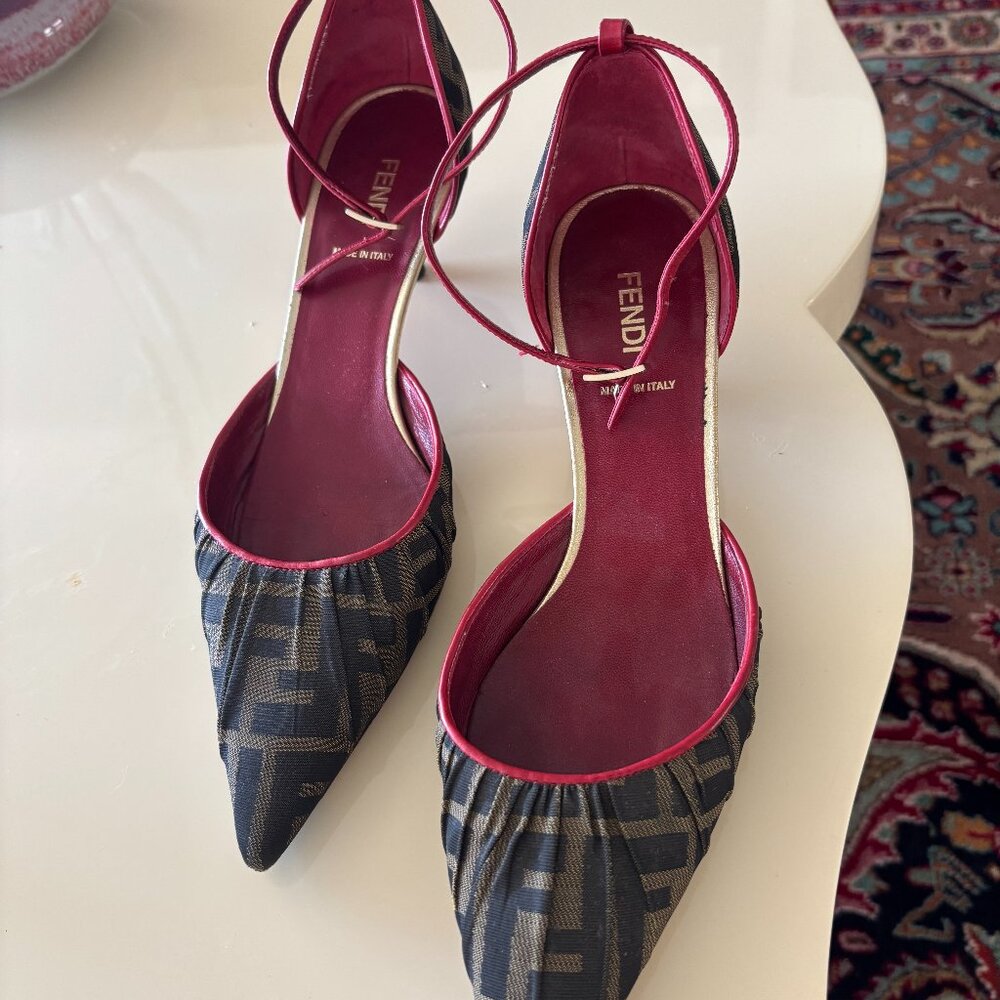 Fendi Monogrammed T-Strap Kitten Heels – Size 38